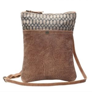 Myra Honeybee Crossbody